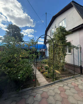 Дом 120м², 2-этажный, на длительный срок,