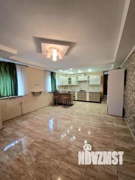 Таунхаус 100м², 2-этажный, на длительный срок,