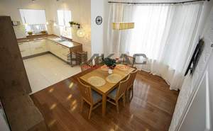 Дом 360м², 3-этажный, на длительный срок,