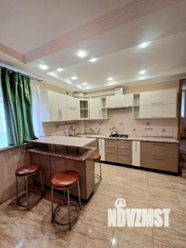 Таунхаус 100м², 2-этажный, на длительный срок,