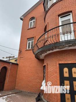 Дом 467м², 3-этажный, участок 4 сот.