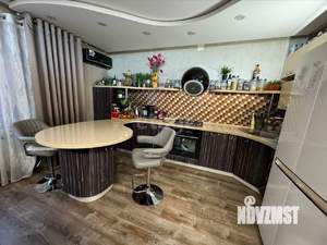 Дом 107м², 2-этажный, участок 8 сот.