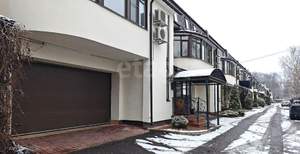 Дом 297м², 2-этажный, участок 3 сот.