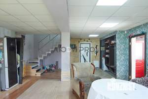 Коттедж 175м², 3-этажный, участок 10 сот.