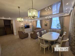 Коттедж 220м², 2-этажный, участок 10 сот.