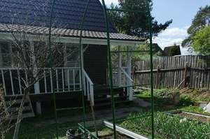 Дом 85м², 2-этажный, участок 6 сот.