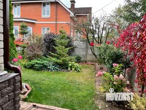 Коттедж 254м², 3-этажный, участок 6 сот.