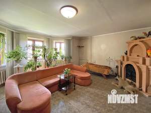 Коттедж 240м², 3-этажный, участок 10 сот.