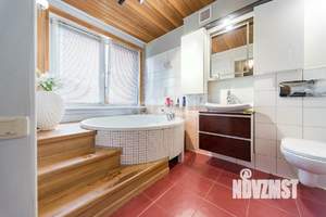 Дом 180м², 3-этажный, участок 6 сот.