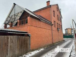 Дом 467м², 3-этажный, участок 4 сот.