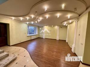 Таунхаус 296м², 3-этажный, участок 3 сот.