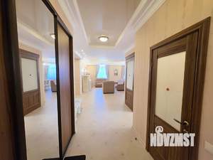 Коттедж 220м², 2-этажный, участок 10 сот.