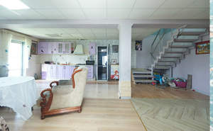 Дом 175м², 3-этажный, участок 10 сот.