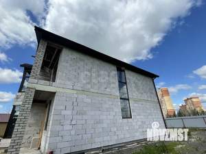 Дом 209м², 2-этажный, участок 9 сот.