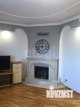 Таунхаус 250м², 3-этажный, на длительный срок, 