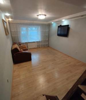 Дом 130м², 2-этажный, на длительный срок, 