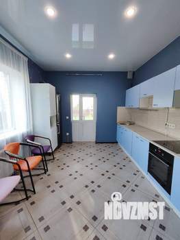Коттедж 160м², 2-этажный, на длительный срок, 