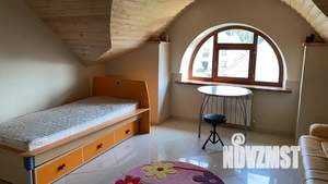 Дом 400м&sup2;, 4-этажный, посуточно, 