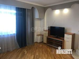 Таунхаус 250м², 3-этажный, на длительный срок, 