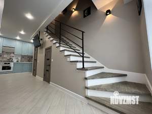 Таунхаус 65м&sup2;, 3-этажный, на длительный срок, 