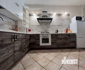 Таунхаус 250м², 3-этажный, на длительный срок, 