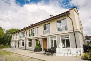 Дом 63м&sup2;, 3-этажный, посуточно, 