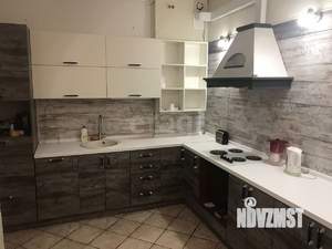 Таунхаус 250м², 3-этажный, на длительный срок, 