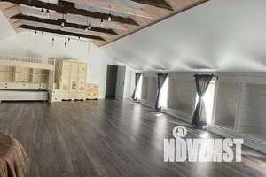 Дом 230м&sup2;, 2-этажный, посуточно, 