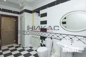 Коттедж 374м&sup2;, 2-этажный, участок 7 сот.  