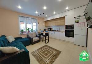 Дом 102м&sup2;, 2-этажный, участок 5 сот.  