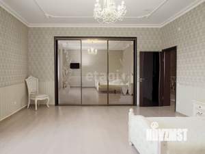 Дом 312м², 2-этажный, участок 10 сот.  