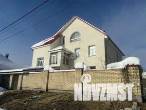 Дом 424м&sup2;, 3-этажный, участок 6 сот.  