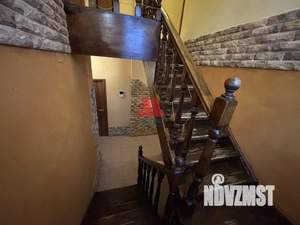 Коттедж 180м², 2-этажный, участок 6 сот.  