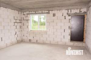 Дом 180м², 2-этажный, участок 10 сот.  