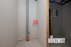 Дом 135м&sup2;, 2-этажный, участок 8 сот.  