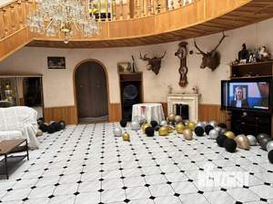 Коттедж 800м&sup2;, 3-этажный, участок 10 сот.  