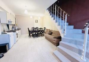 Дом 52м&sup2;, 2-этажный, участок 1 сот.  