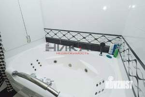 Коттедж 374м&sup2;, 2-этажный, участок 7 сот.  