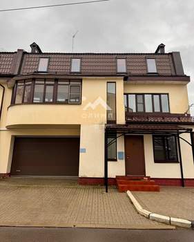 Дом 296м², 3-этажный, участок 3 сот.  