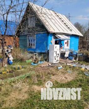 Дом 10м², 2-этажный, участок 5 сот.  