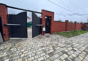 Дом 265м&sup2;, 2-этажный, участок 0 сот.  