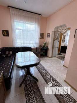 Коттедж 360м², 2-этажный, участок 7 сот.  