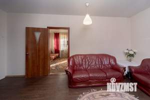 Дом 147м&sup2;, 2-этажный, участок 9 сот.  