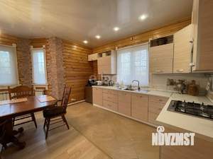 Дом 180м², 2-этажный, участок 8 сот.  