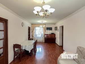 Дом 144м&sup2;, 2-этажный, участок 6 сот.  