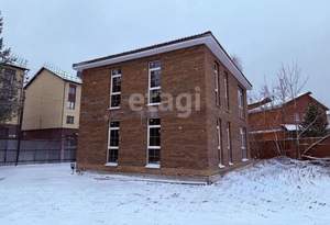 Дом 161м&sup2;, 2-этажный, участок 7 сот.  