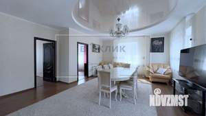 Коттедж 341м&sup2;, 3-этажный, участок 7 сот.  