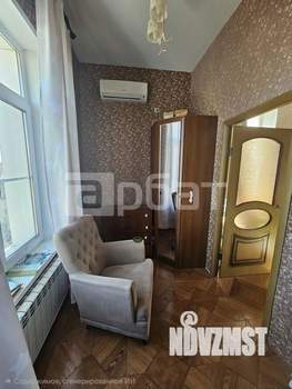 Коттедж 300м&sup2;, 3-этажный, участок 12 сот.  