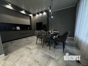 Дом 232м&sup2;, 2-этажный, участок 10 сот.  