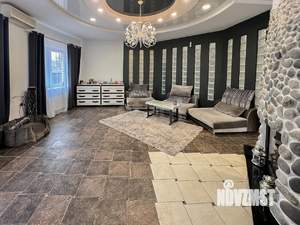 Дом 277м&sup2;, 2-этажный, участок 16 сот.  